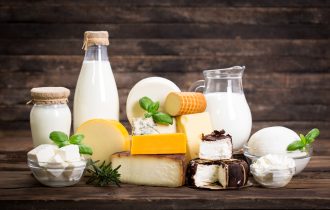Mleko i mlečni proizvodi: Može li određena hrana da izazove ili kontroliše lečenje raka