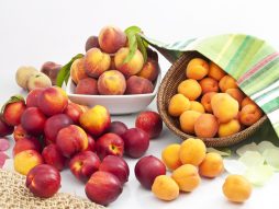 breskve-kajsije-letnje voće