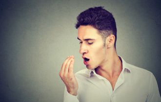 Loš zadah mogu da izazovu 10 stvari za koje niste znali