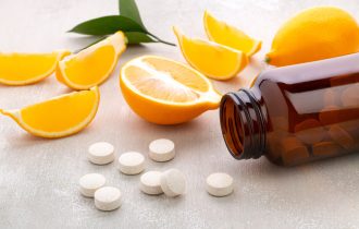 Može li vitamin C zaista pomoći u sprečavanju prehlade i gripa