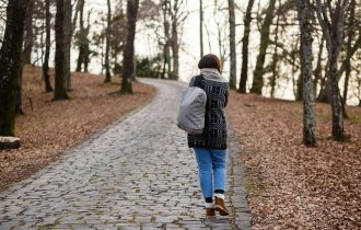 Da li tiho hodanje, viralni trend sa sve više pristalica, nudi bilo kakve zdravstvene prednosti